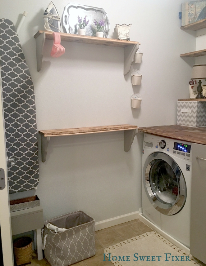 Farmhouse Laundry room makeover-Finished