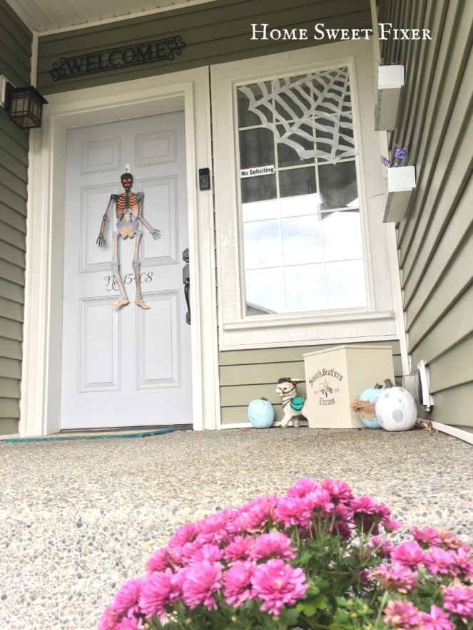 Cheap DIY Fall &amp; Halloween Decor-Front Porch-Home Sweet Fixer